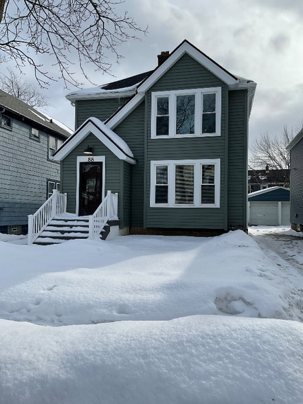 Building Photo - 88 Shepard Ave