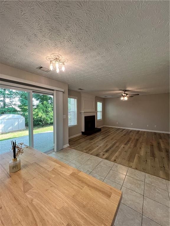 Building Photo - 3250 Northcliff Dr