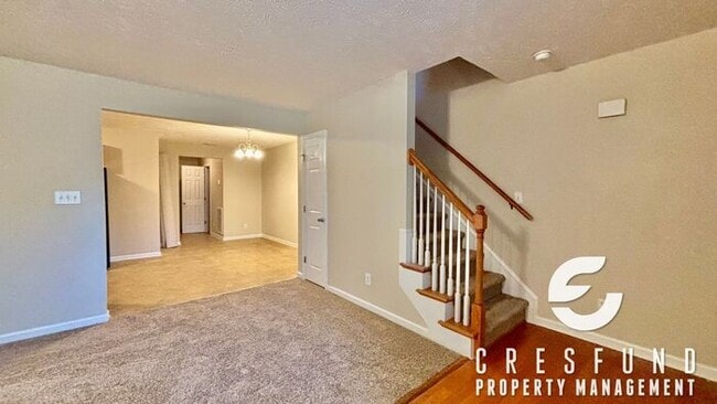 Building Photo - 3 Bed, 2.5 Bath Townhome - READY FOR YOU T...