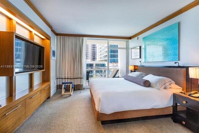 Building Photo - 6801 Collins Ave