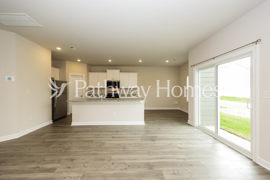 Building Photo - 2408 Nabali Wy