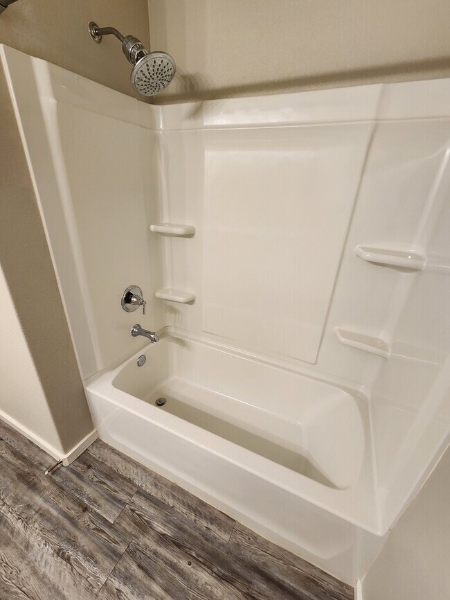 Building Photo - In Lone Star Trails! 3 bed 2 bath, 2 car garage