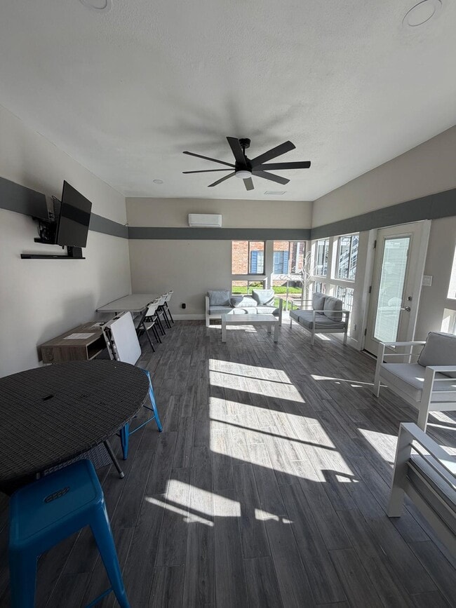 Building Photo - 2250 Bering Dr