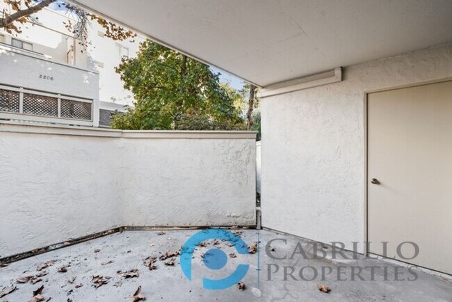 Building Photo - 2236 River Run Dr