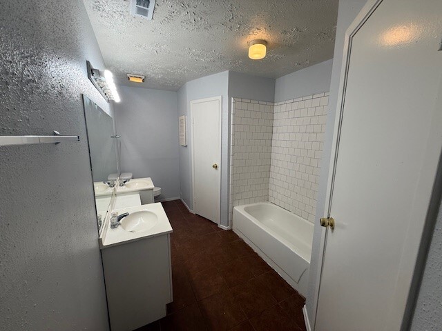 Building Photo - 5404 Rivergate Dr