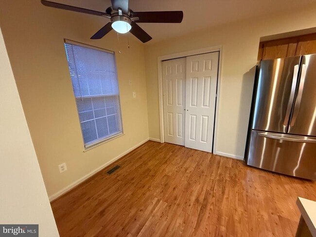 Building Photo - 43506 Postrail Square