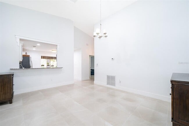 Building Photo - 200 Egret Ct