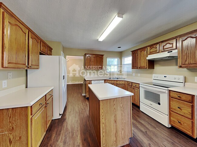 Building Photo - 720 Burr Oak Drive