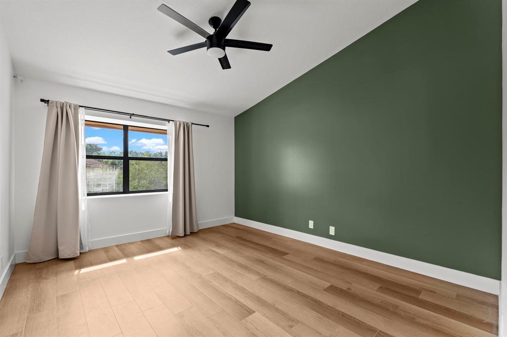 Building Photo - 3783 Carambola Cir N