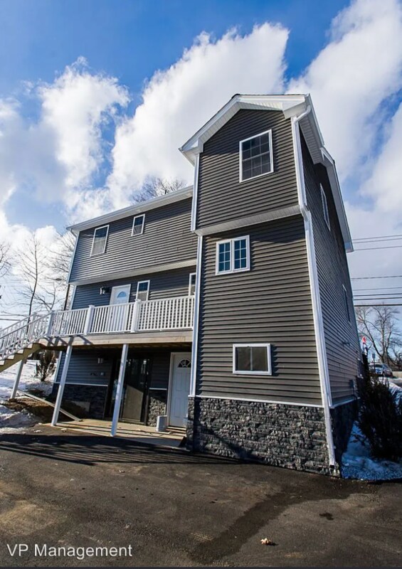Primary Photo - 463 Springfield St