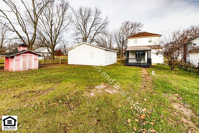 Building Photo - 3 bedroom home now available