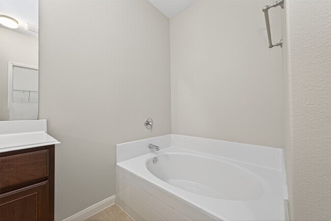 Building Photo - 12038 Powderhorn Ln