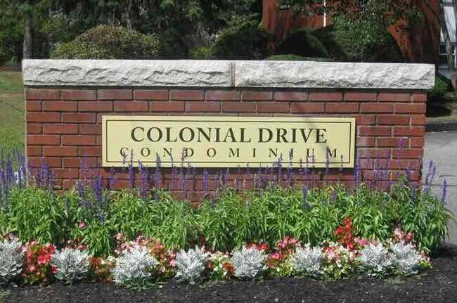 Building Photo - B3 Colonial Dr