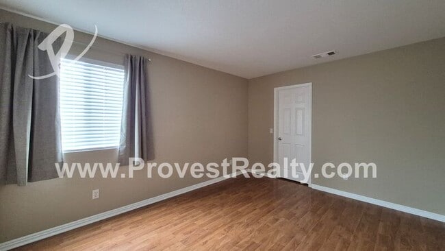 Building Photo - 13287 Hollister St