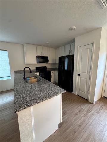 Building Photo - 5808 Cherry Holw Wy