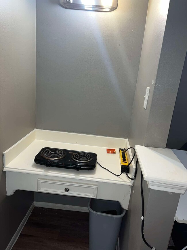 Building Photo - 10915 Gatlinburg Dr