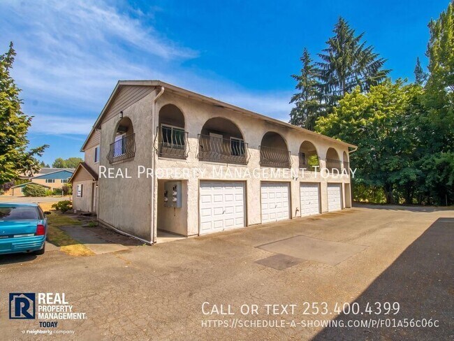 Building Photo - 6115 Glen Mary Ln SE