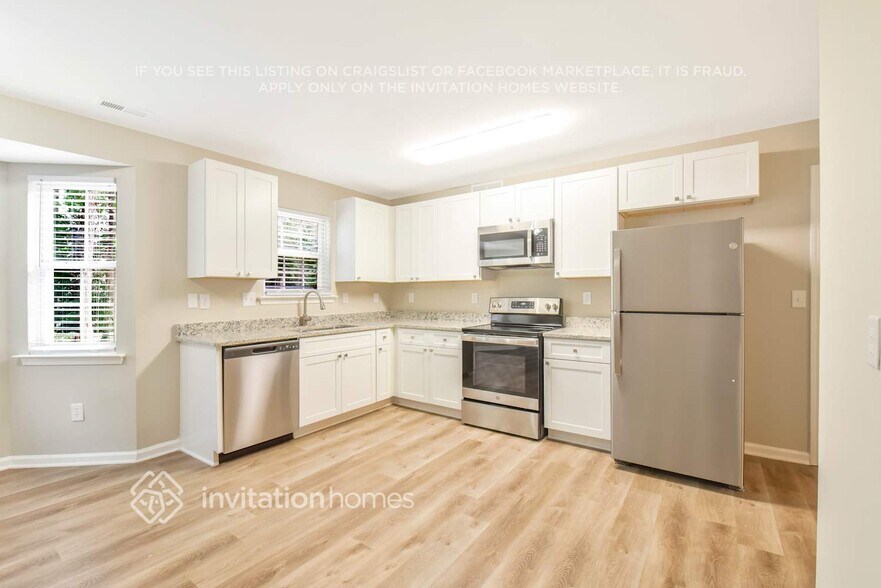 Building Photo - 8718 Holly Creek Ct