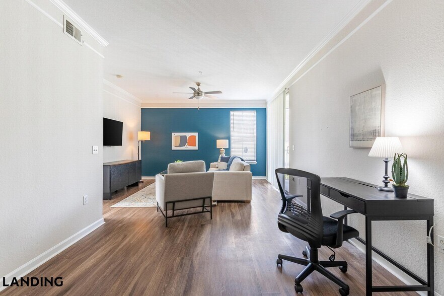 Building Photo - 2801 Biltmore Park Dr