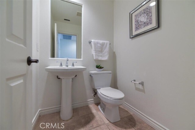 Building Photo - 20 Larchwood