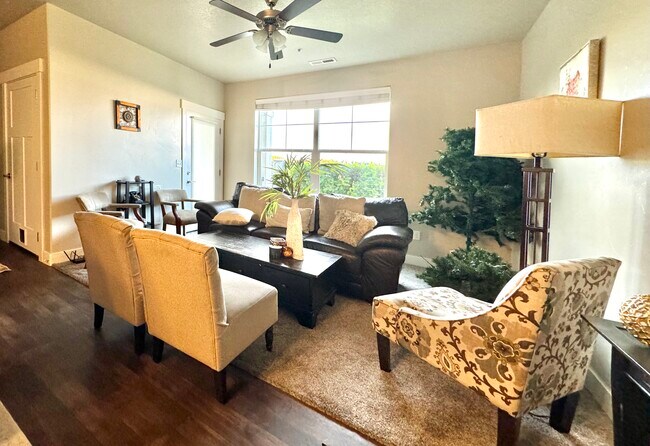 Building Photo - 74 Silver Springs Drive