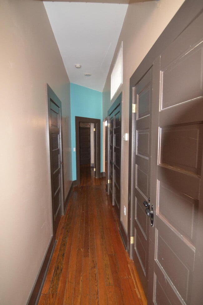 Building Photo - 214 S Campbell Ave