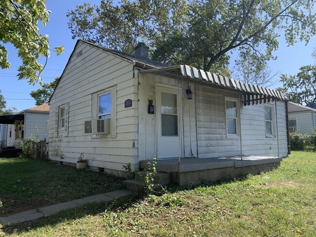 Building Photo - 3303 E 30th St