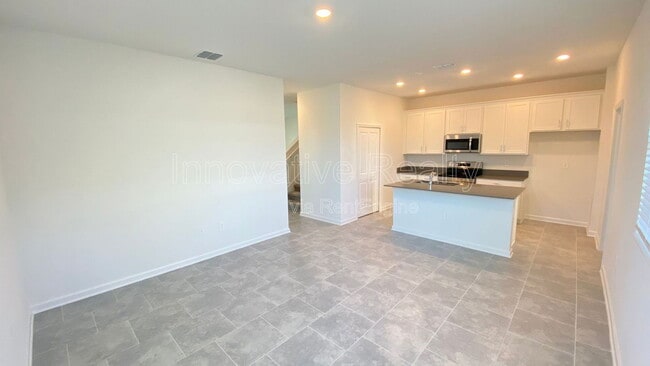 Building Photo - 2612 Play Hard Aly