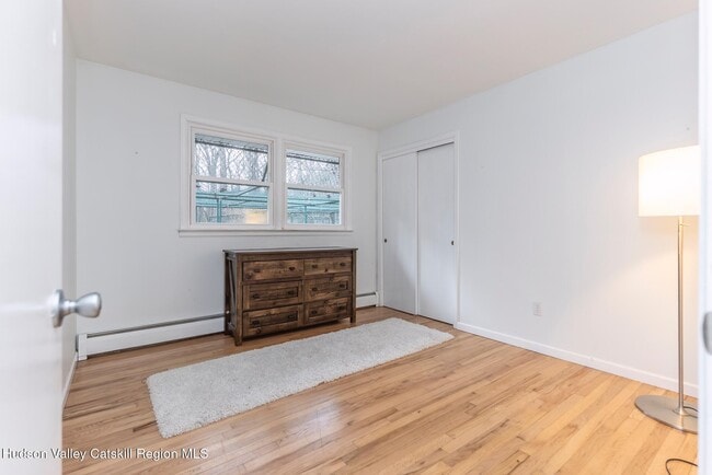 Building Photo - 15 Forestwood Dr
