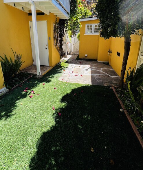 Building Photo - 3120 Colorado Ave