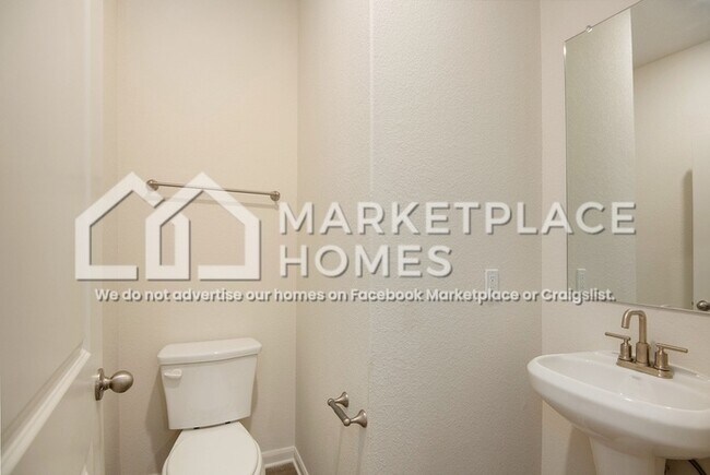 Building Photo - 10920 Gray Mare Dr