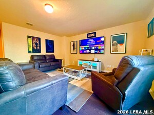 Building Photo - 8614 Jogeva Way