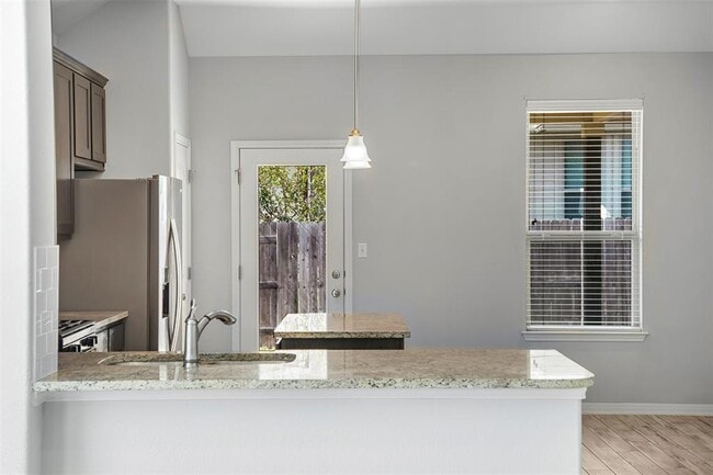 Building Photo - 925 Centerra Hills Cir