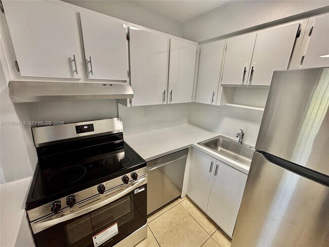 Building Photo - 8701 SW 141st St