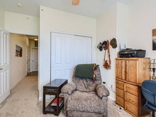 Building Photo - 9538 W San Juan Cir
