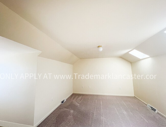 Building Photo - 62 Covington Ct