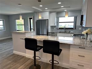 Building Photo - 12500 Capri Cir N