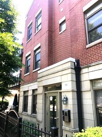 Building Photo - 757 W 14th Pl