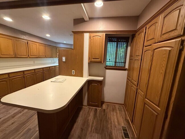 Building Photo - 8300 NW 15th St