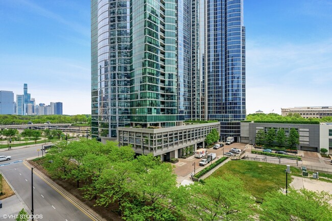 Building Photo - 1250 S Indiana Ave