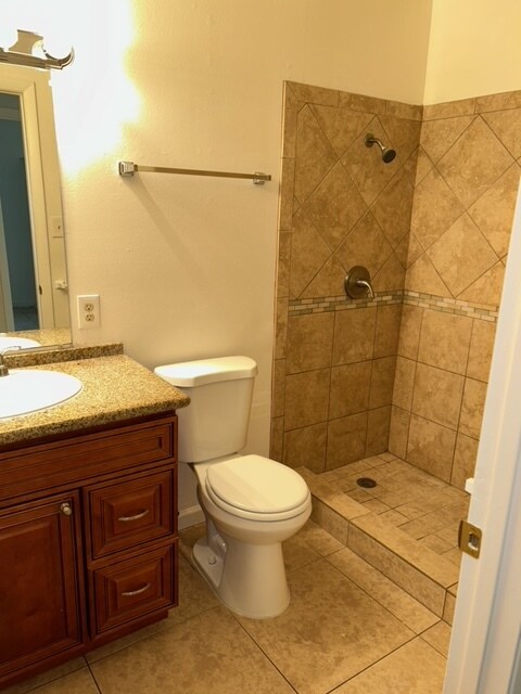 Building Photo - 4060 Oakhill Ave