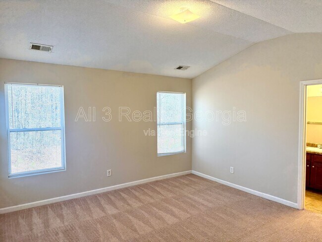 Building Photo - 2304 Bigwood Trail