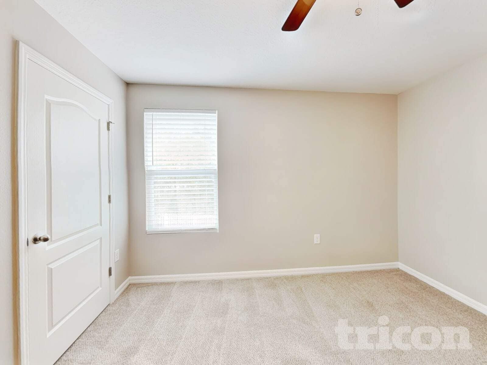 Building Photo - 3799 Crossline Dr