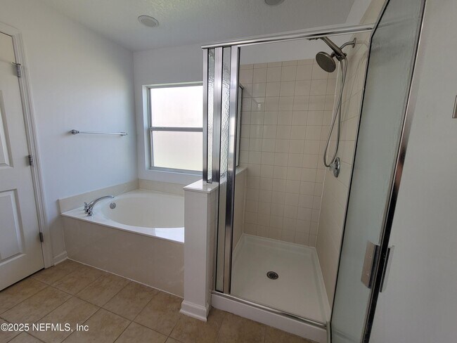 Building Photo - 4447 Oak Moss Loop