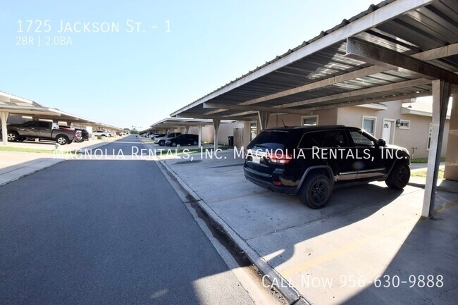 Building Photo - Weslaco Apartment for Rent - Westgate Vill...