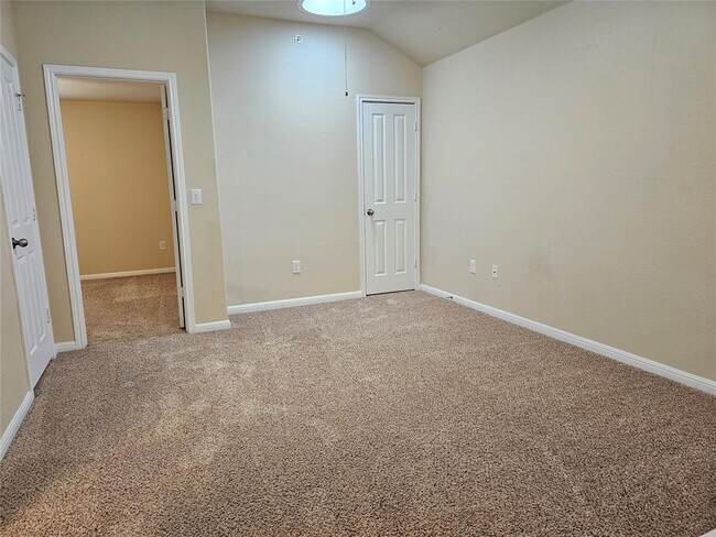 Building Photo - 808 Lost Pines Ln