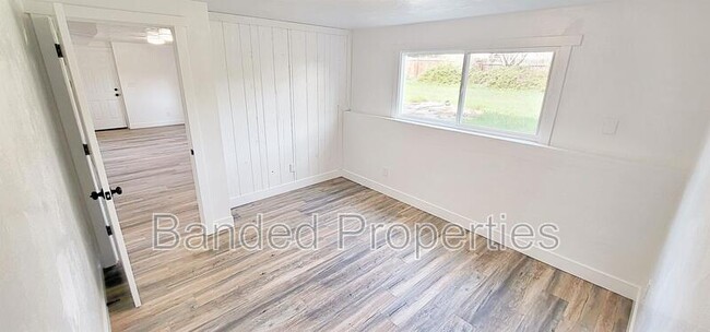 Building Photo - 3880 S 4535 W