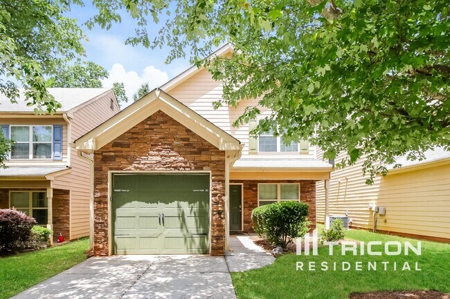Primary Photo - 1043 Wedgewood Ct NE