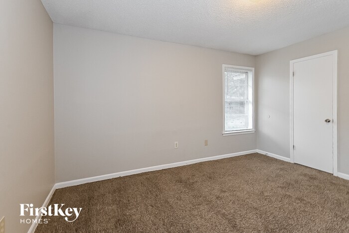 Building Photo - 4505 Laird Dr