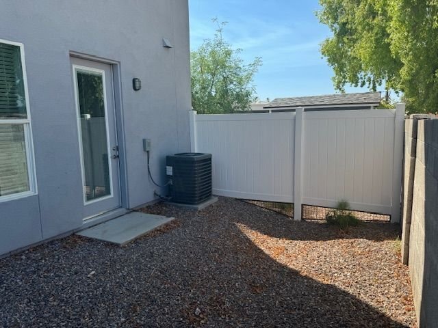 Building Photo - 2950 N 29th Pl